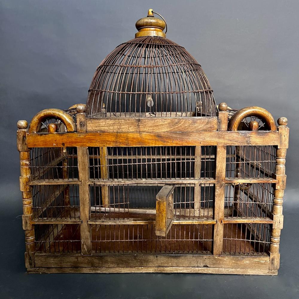 antica gabbia per uccelli