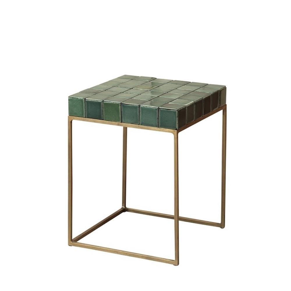 piccolo tavolino piastrelle verdi